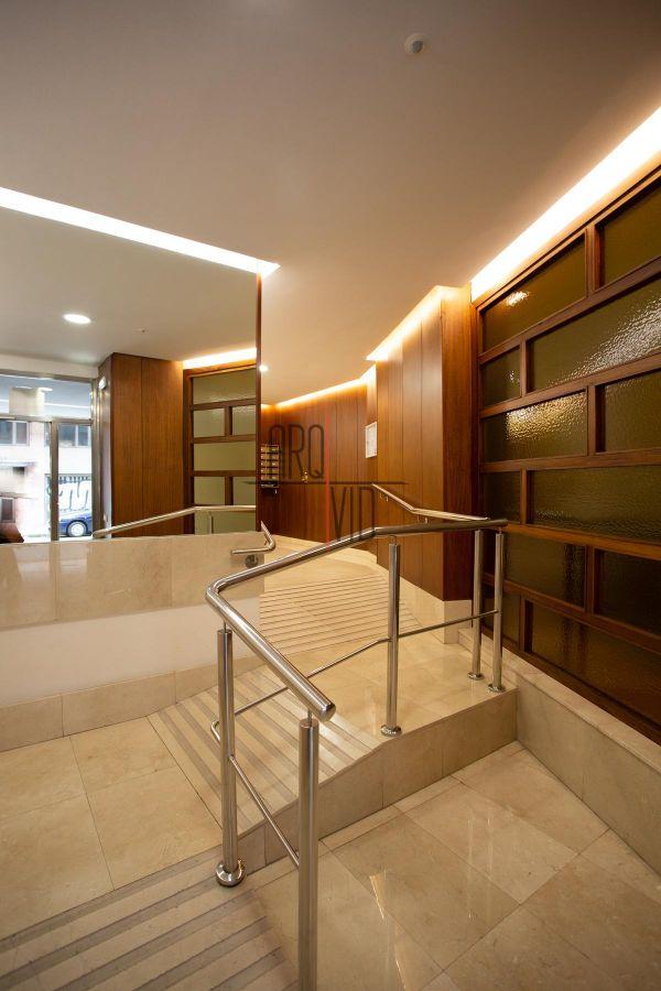 For sale of apartment in León
