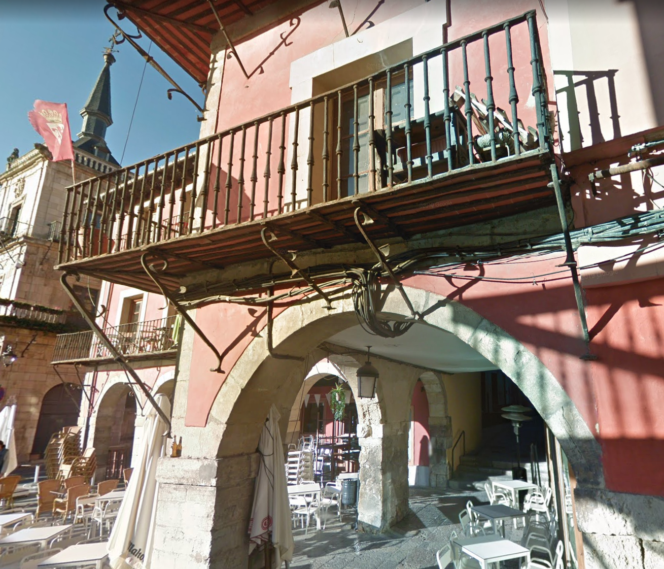 For sale of flat in León