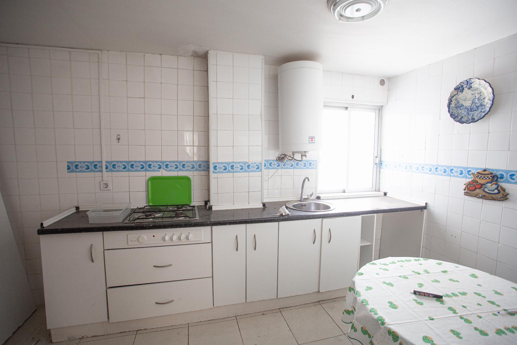 For sale of flat in León