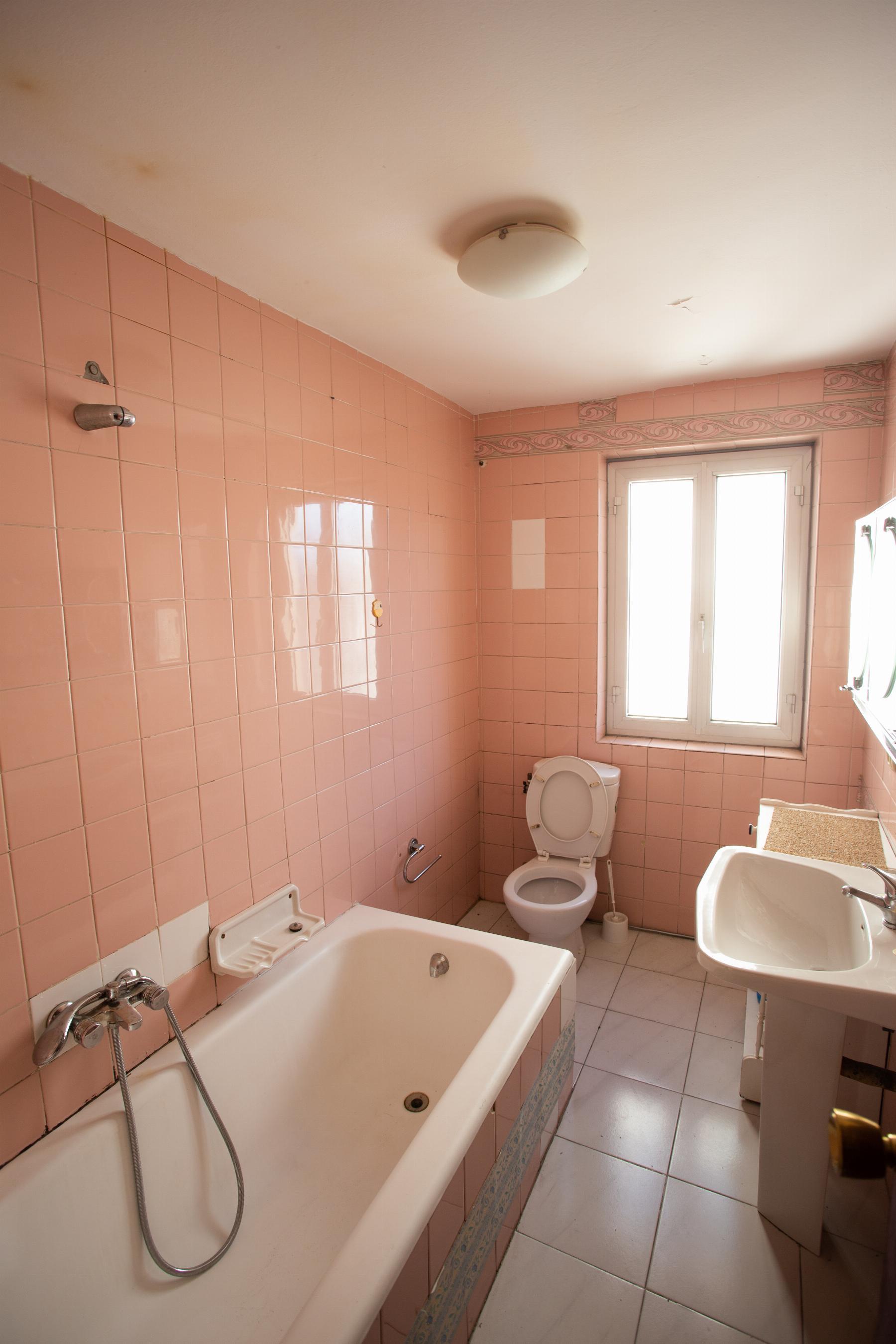 For sale of flat in León