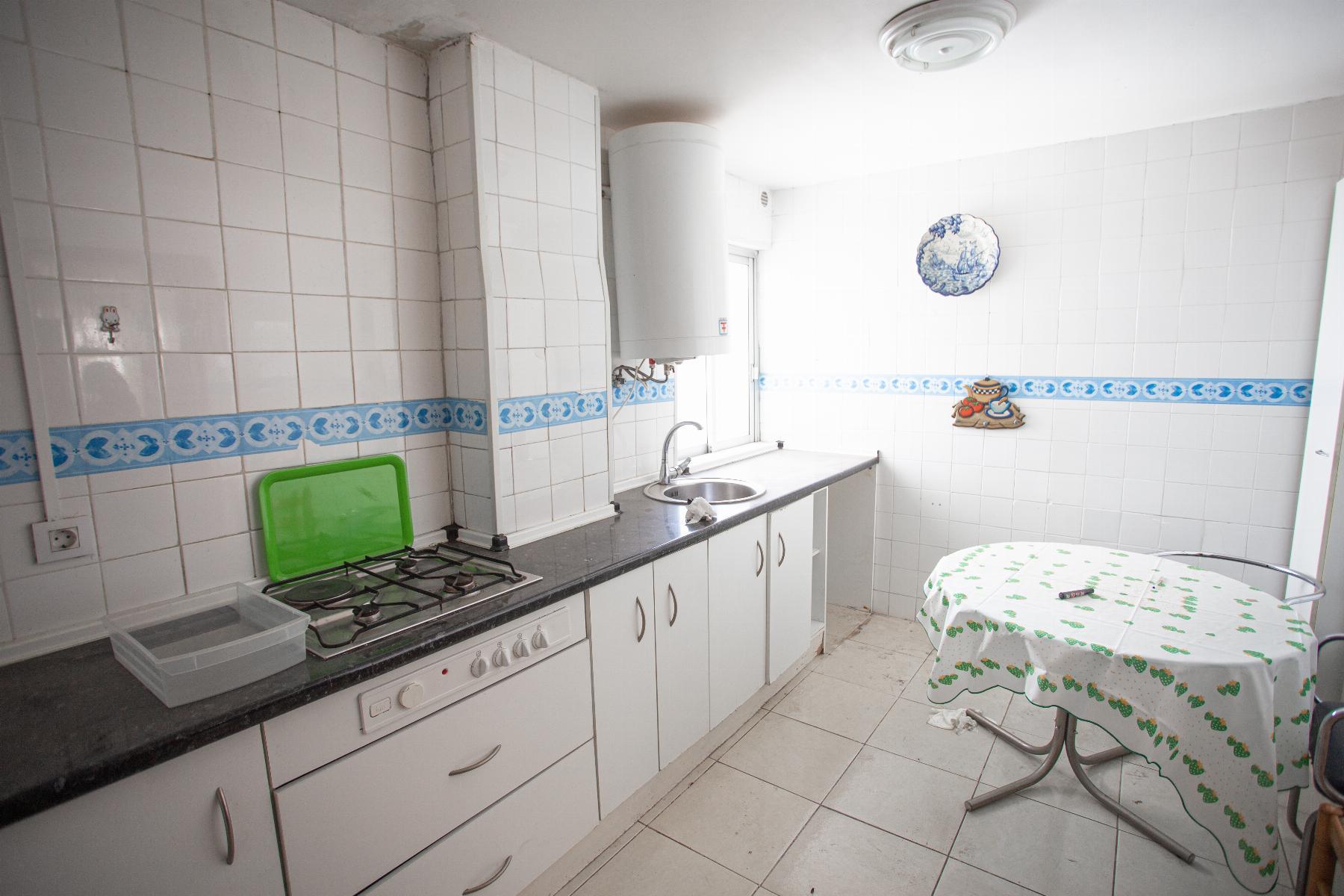For sale of flat in León
