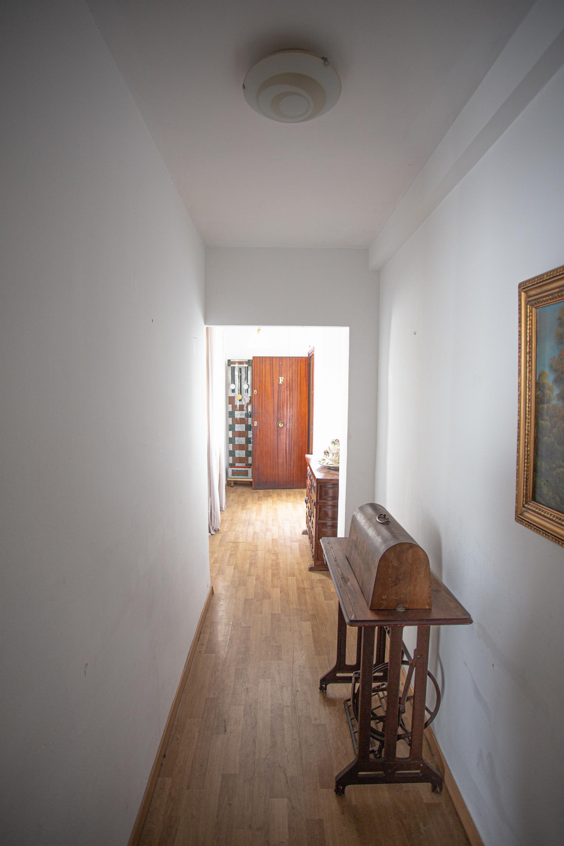 For sale of flat in León