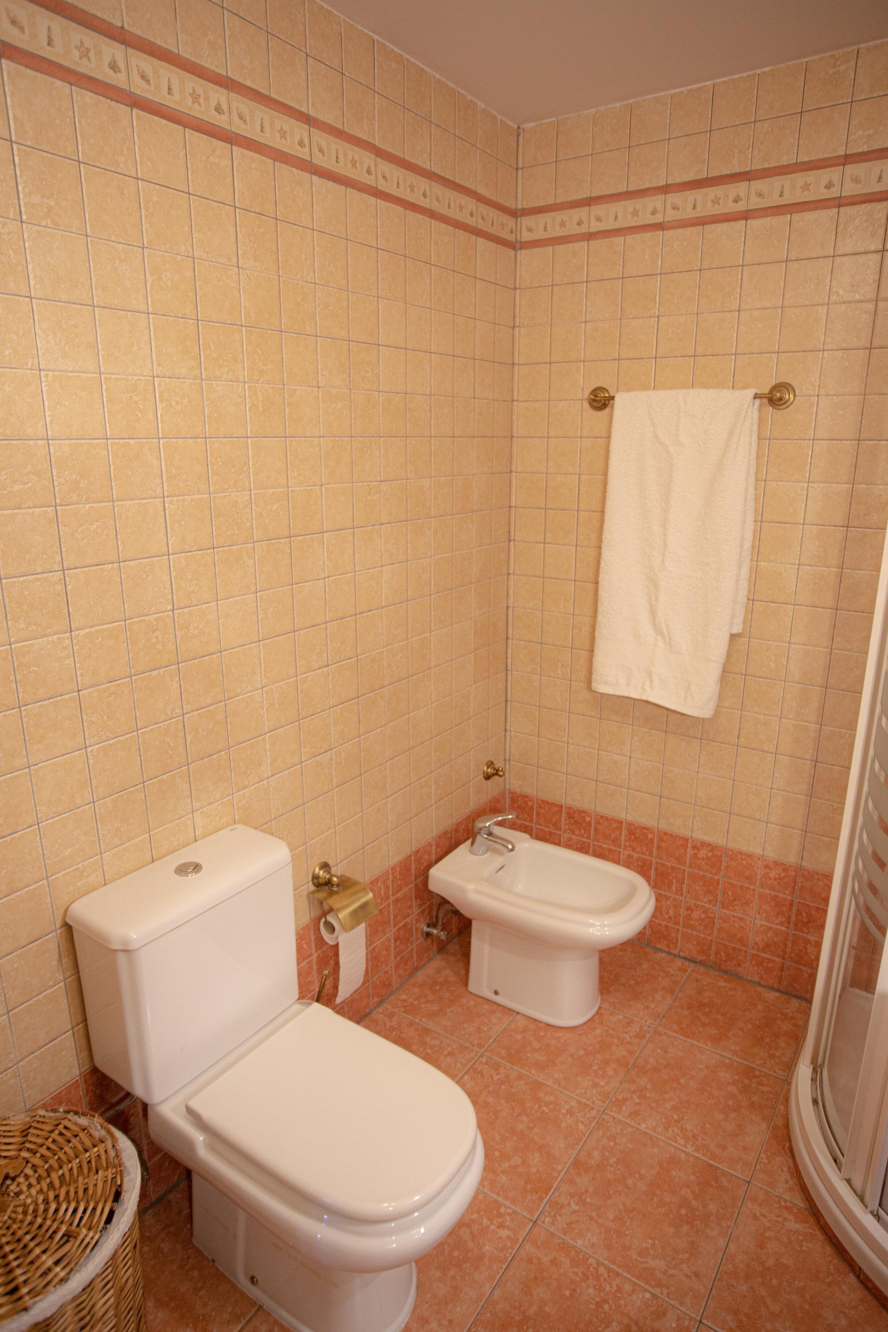 For sale of flat in León