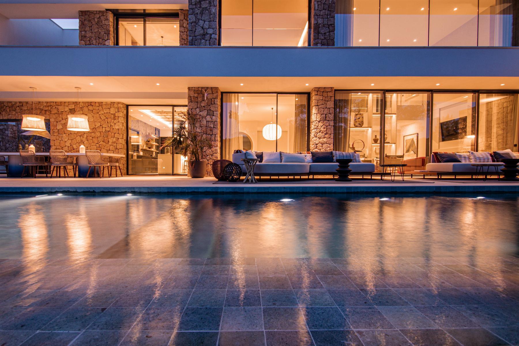For sale of villa in Ibiza