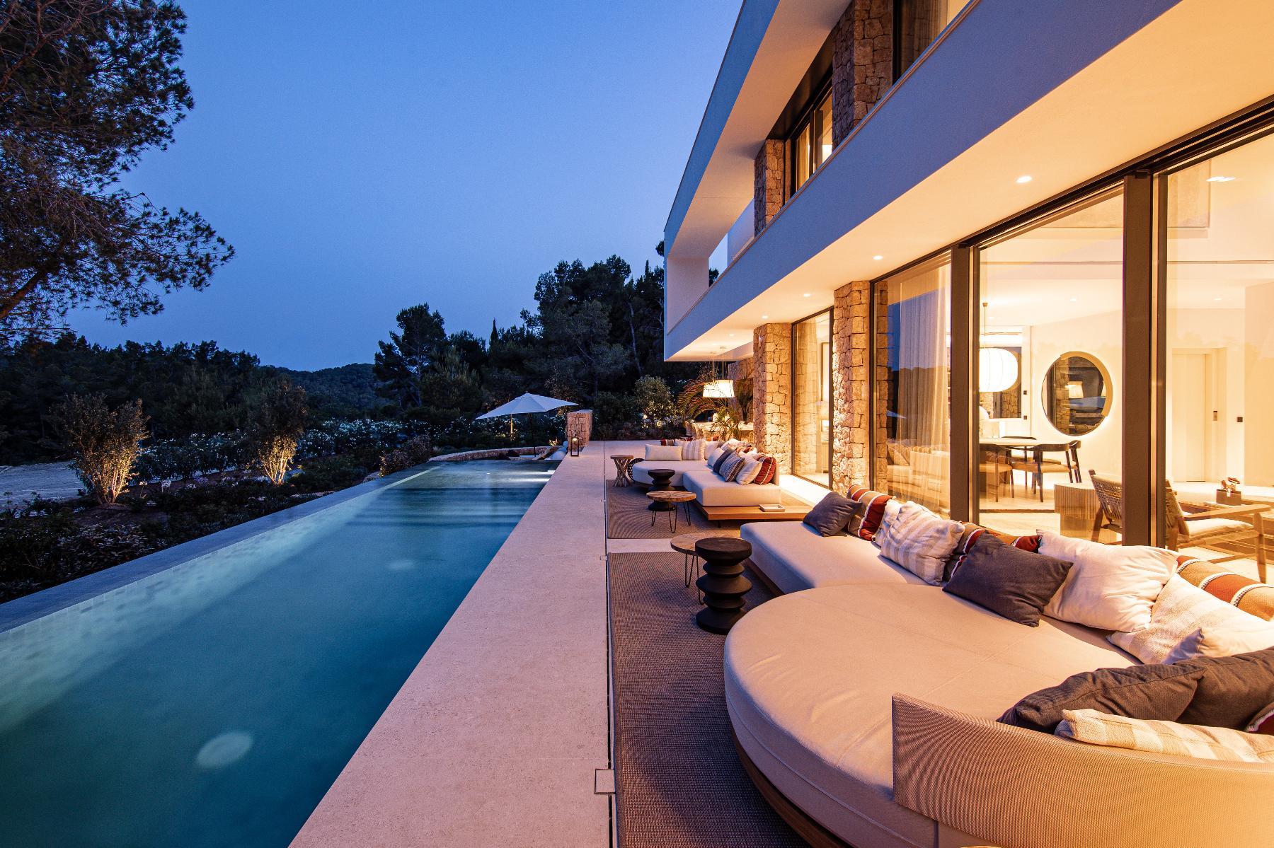For sale of villa in Ibiza