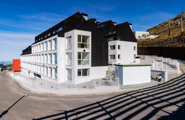 Venta de edificio en Agrón