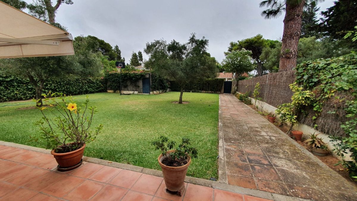 For sale of chalet in El Puerto de Santa María