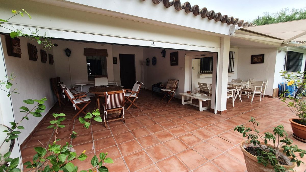 For sale of chalet in El Puerto de Santa María