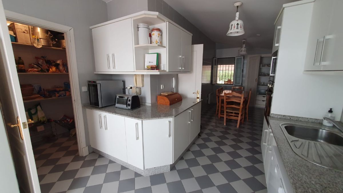 For sale of chalet in El Puerto de Santa María