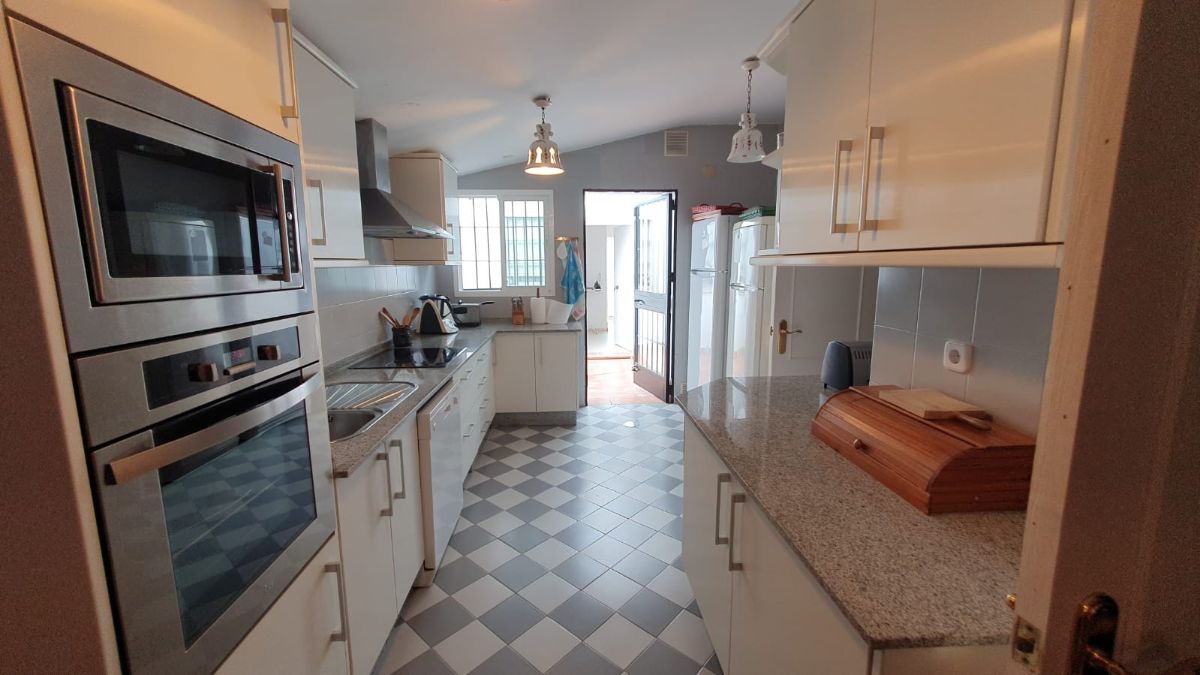 For sale of chalet in El Puerto de Santa María