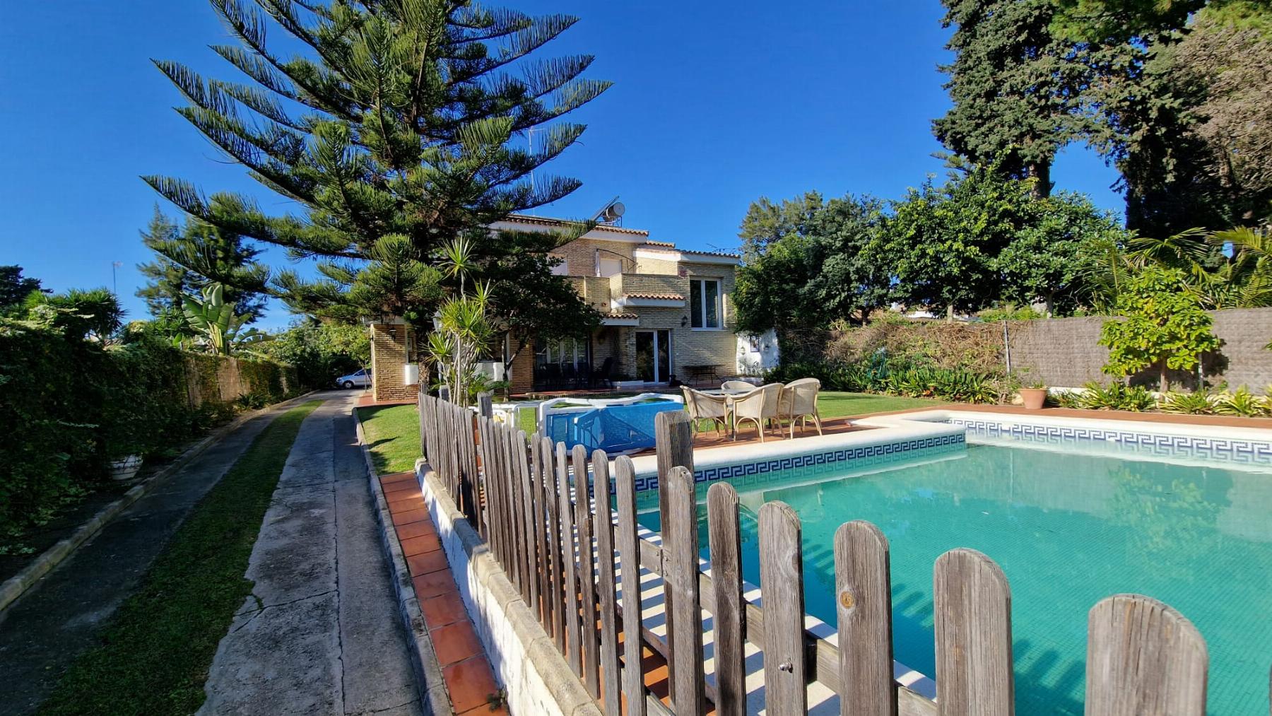 For sale of chalet in El Puerto de Santa María