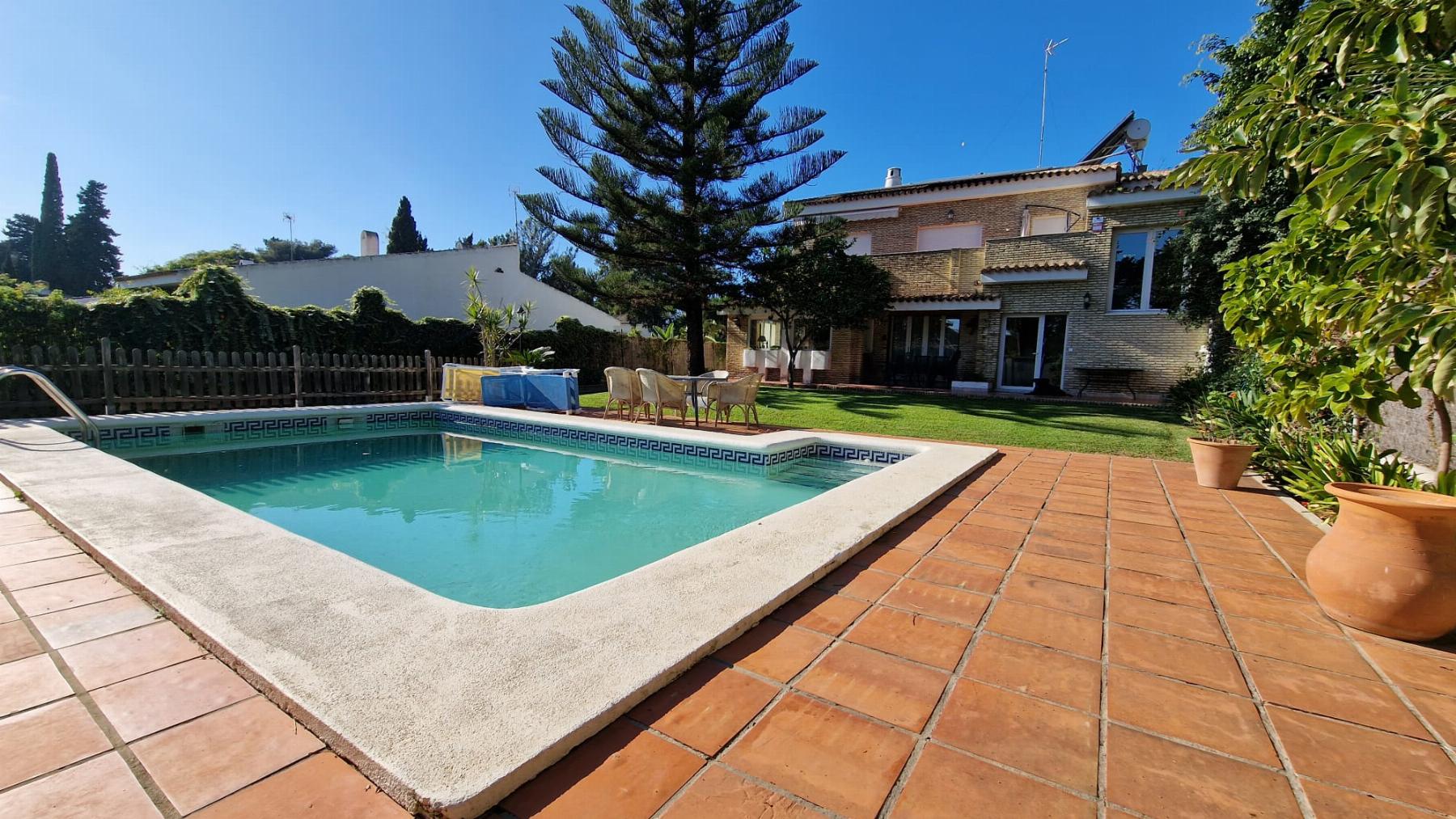 For sale of chalet in El Puerto de Santa María