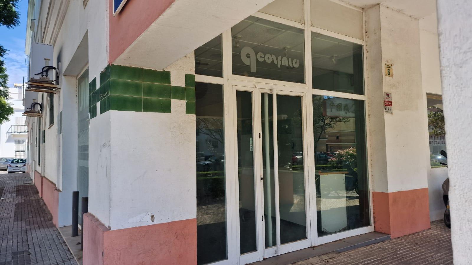 Venta de local comercial en El Puerto de Santa María