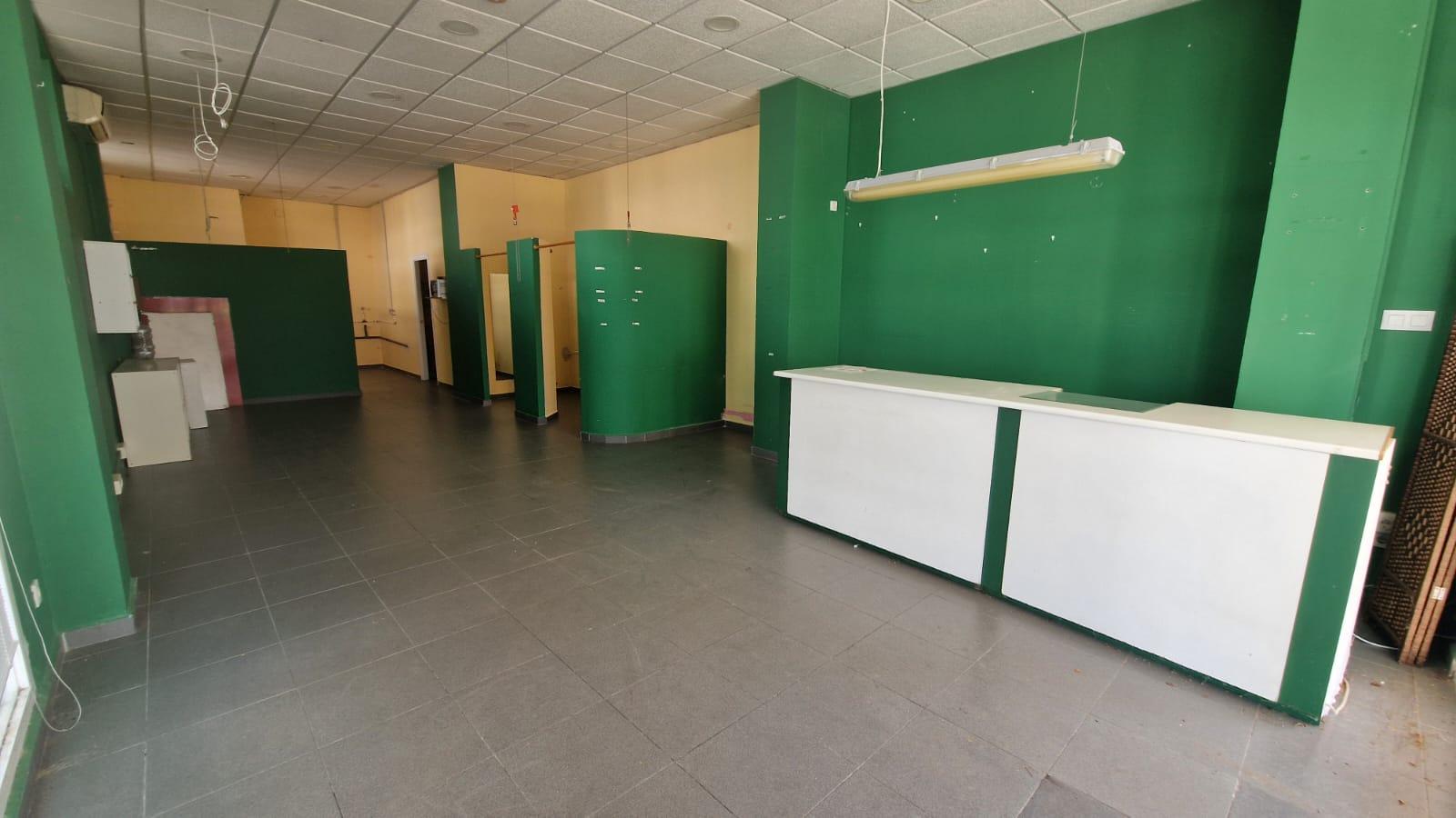 Venta de local comercial en El Puerto de Santa María