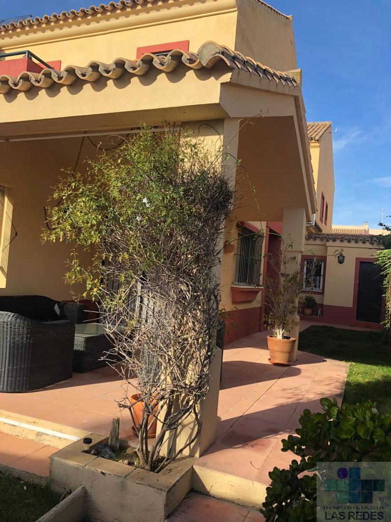 For sale of bungalow in El Puerto de Santa María