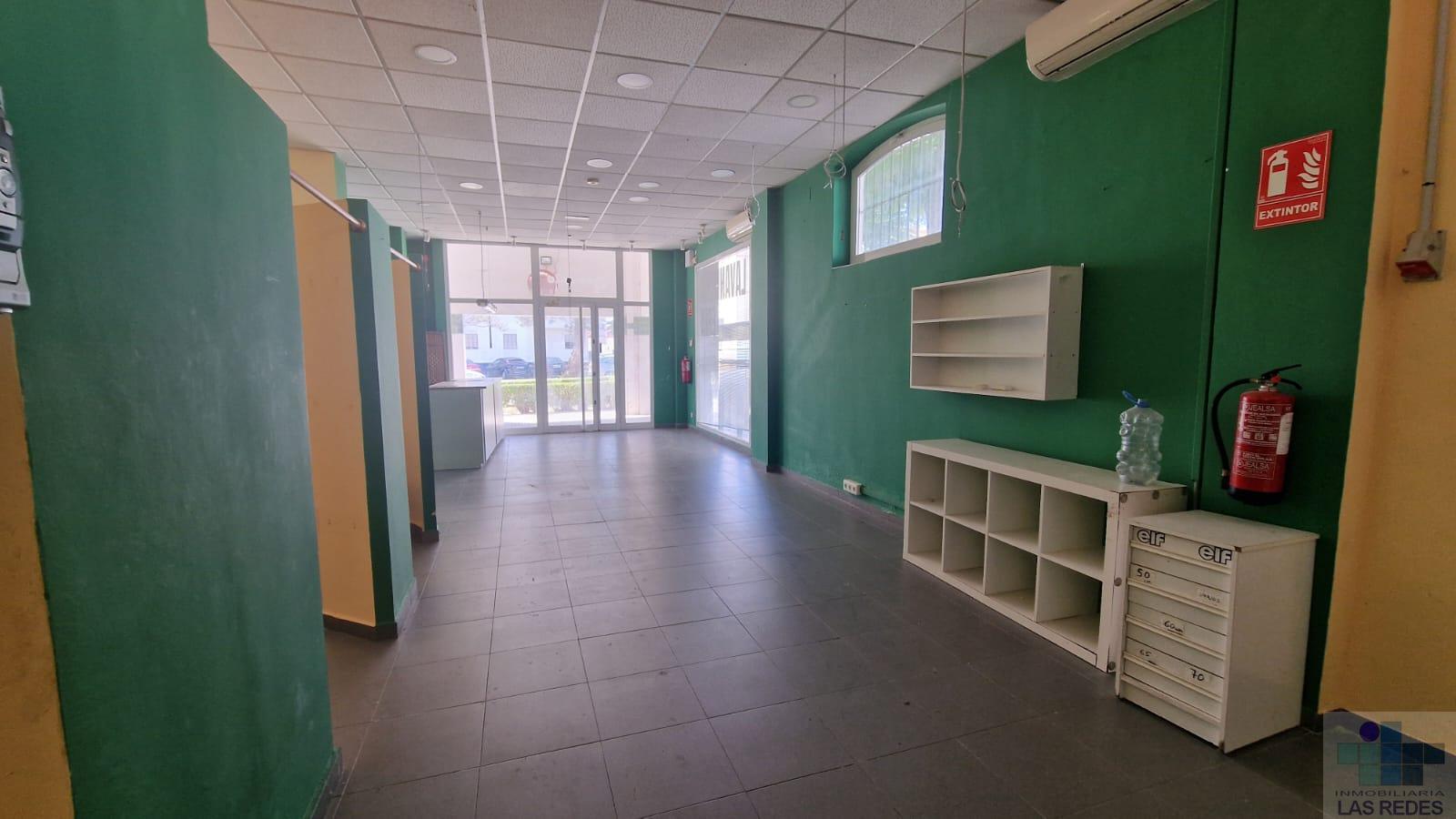 For sale of commercial in El Puerto de Santa María
