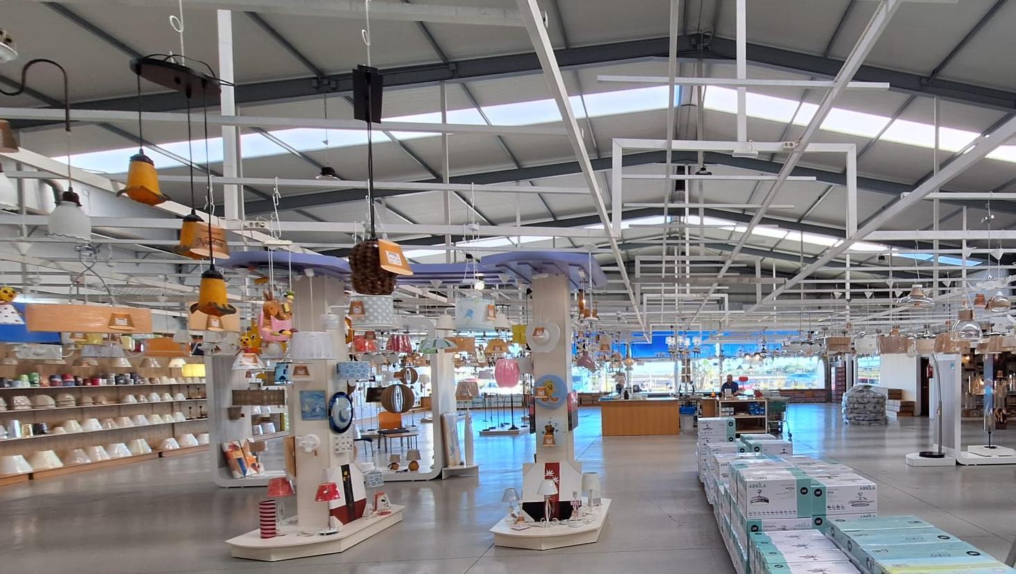 For sale of warehouse in Puerto Real