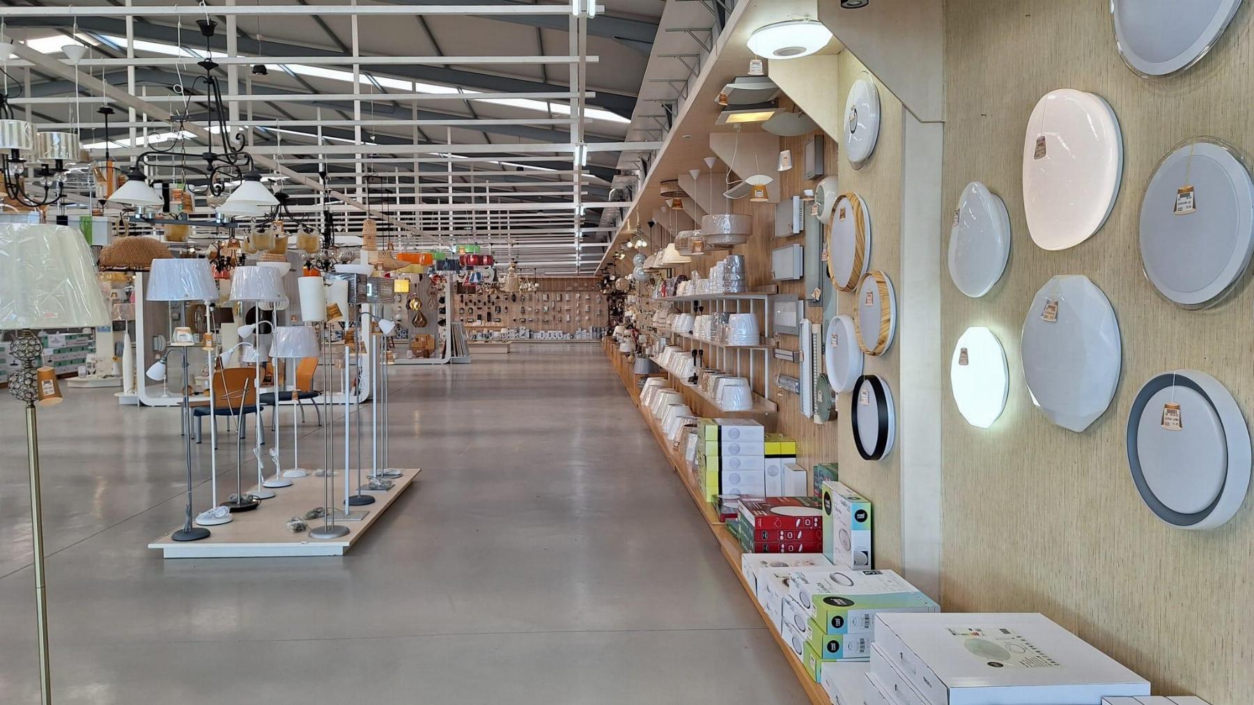 For sale of warehouse in Puerto Real