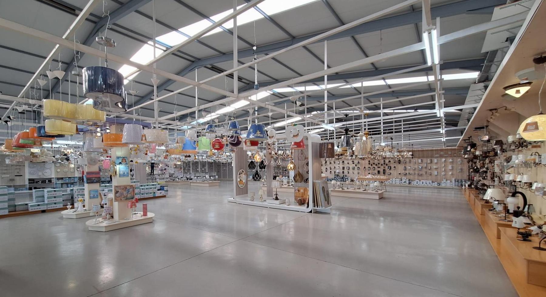 For sale of warehouse in Puerto Real