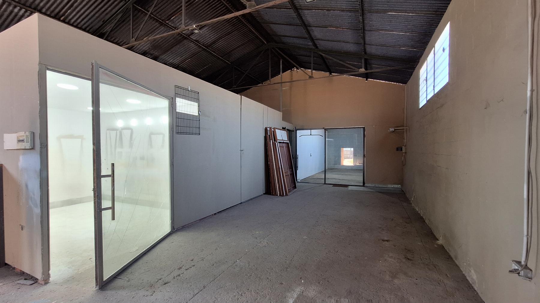 For rent of industrial plant/warehouse in Jerez de la Frontera
