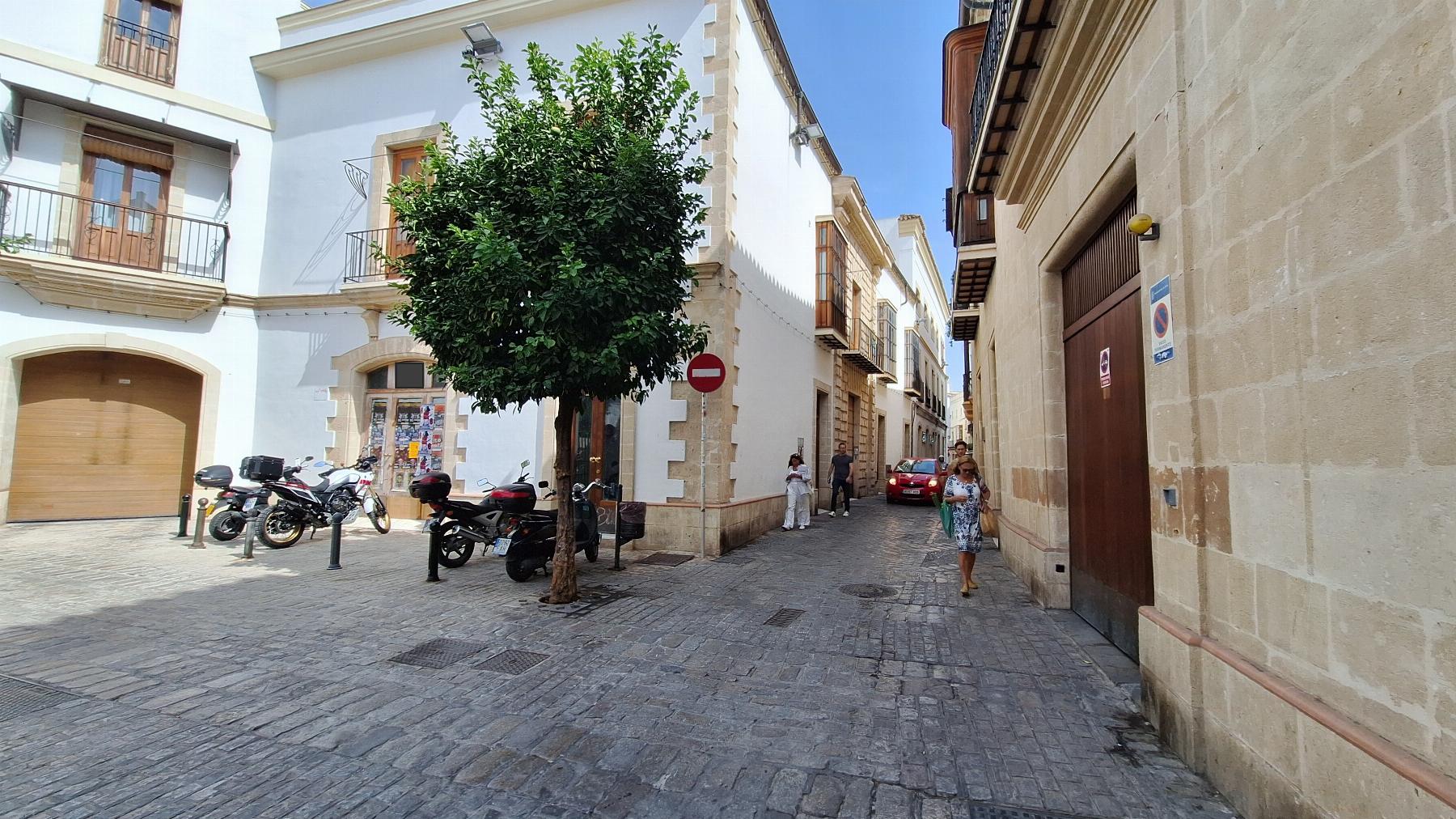 Venta de local en Jerez de la Frontera