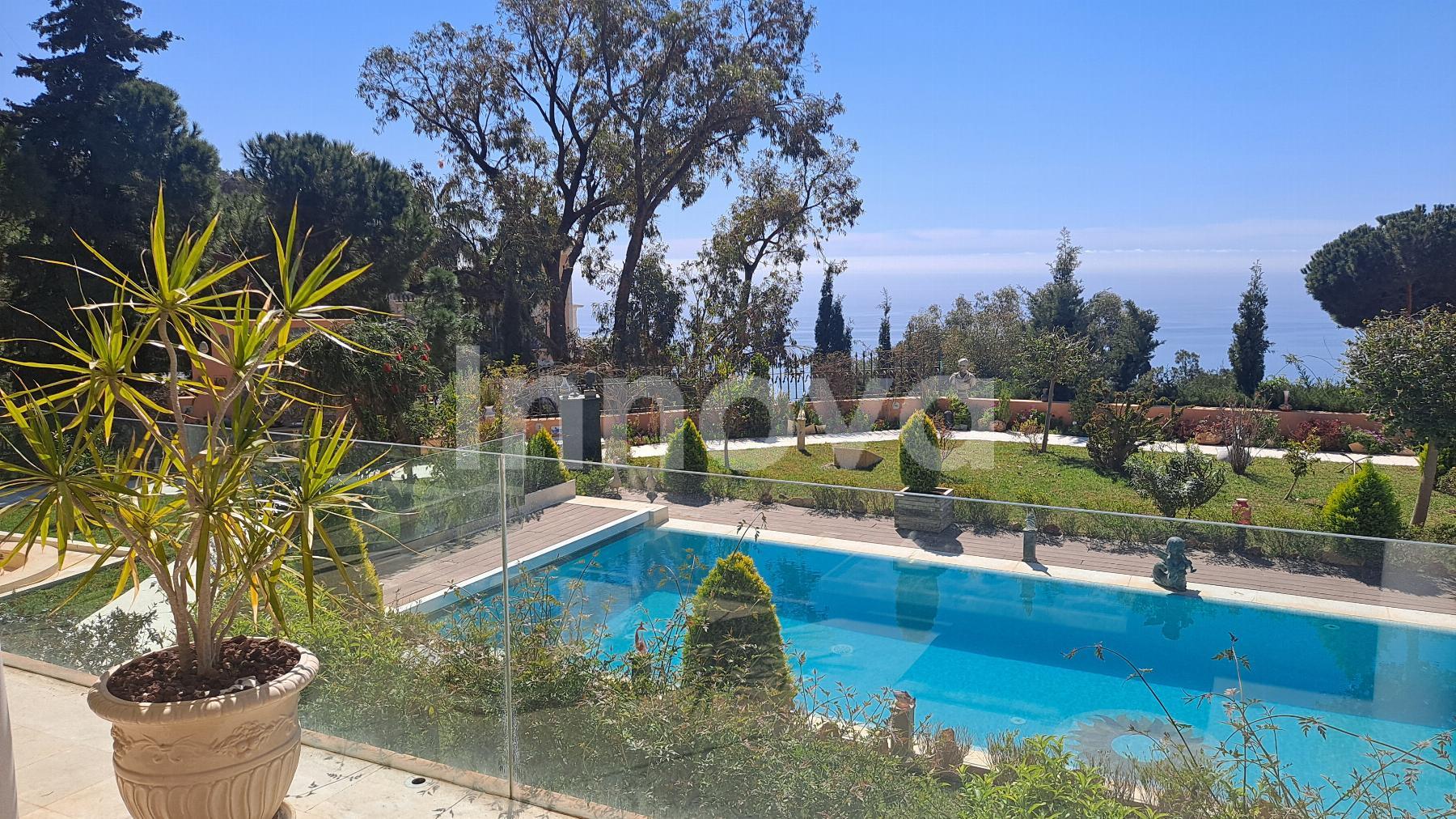 For sale of chalet in Benalmádena Costa