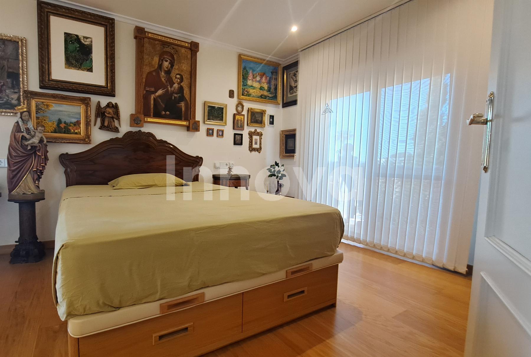 For sale of chalet in Benalmádena Costa