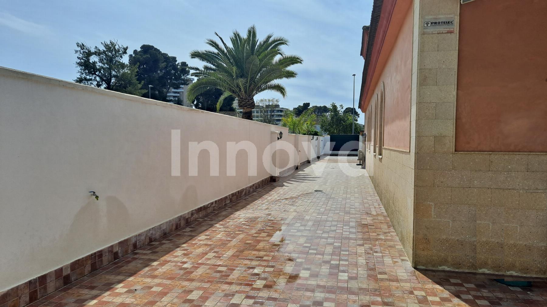 For sale of chalet in Jerez de la Frontera
