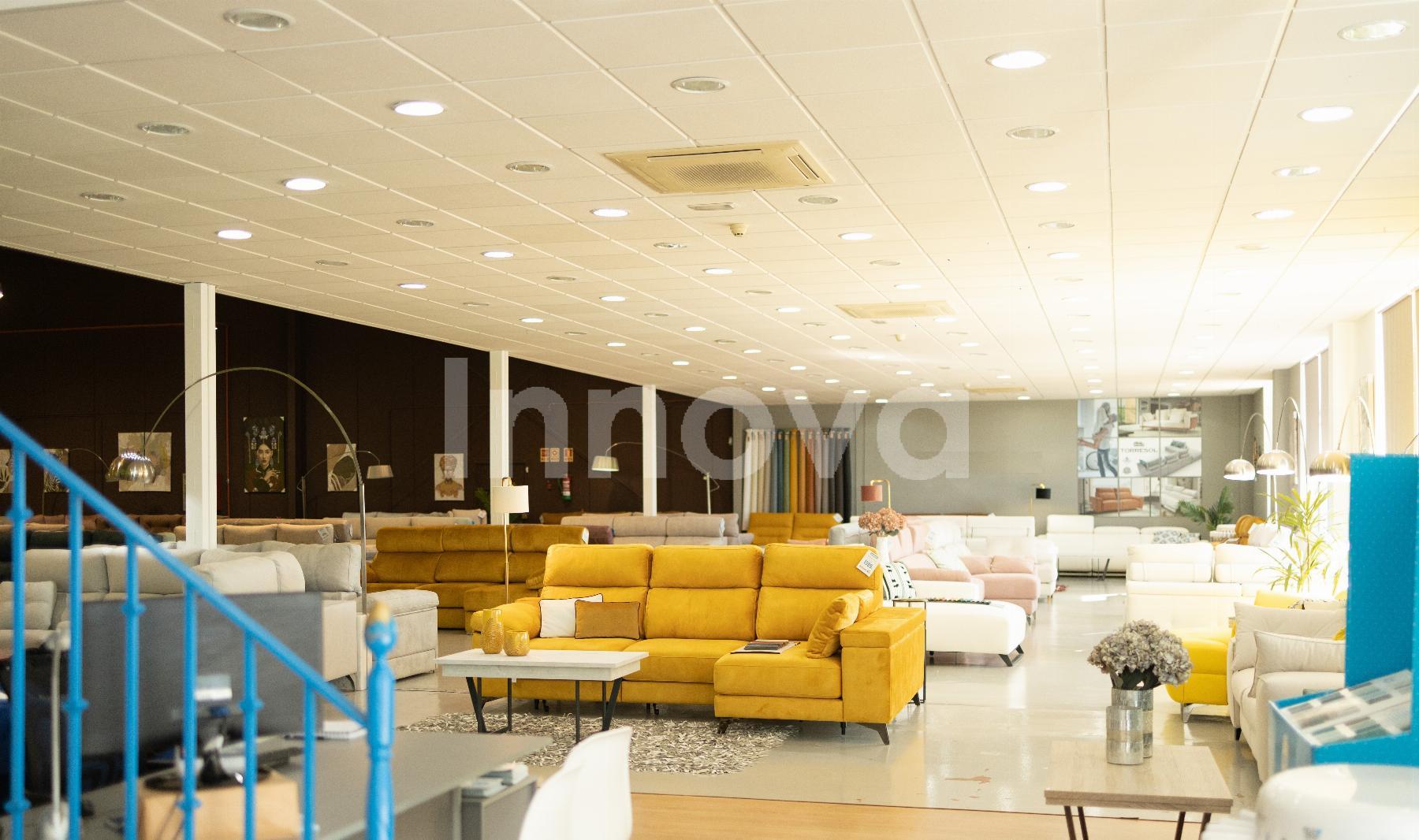 For sale of industrial plant/warehouse in Jerez de la Frontera