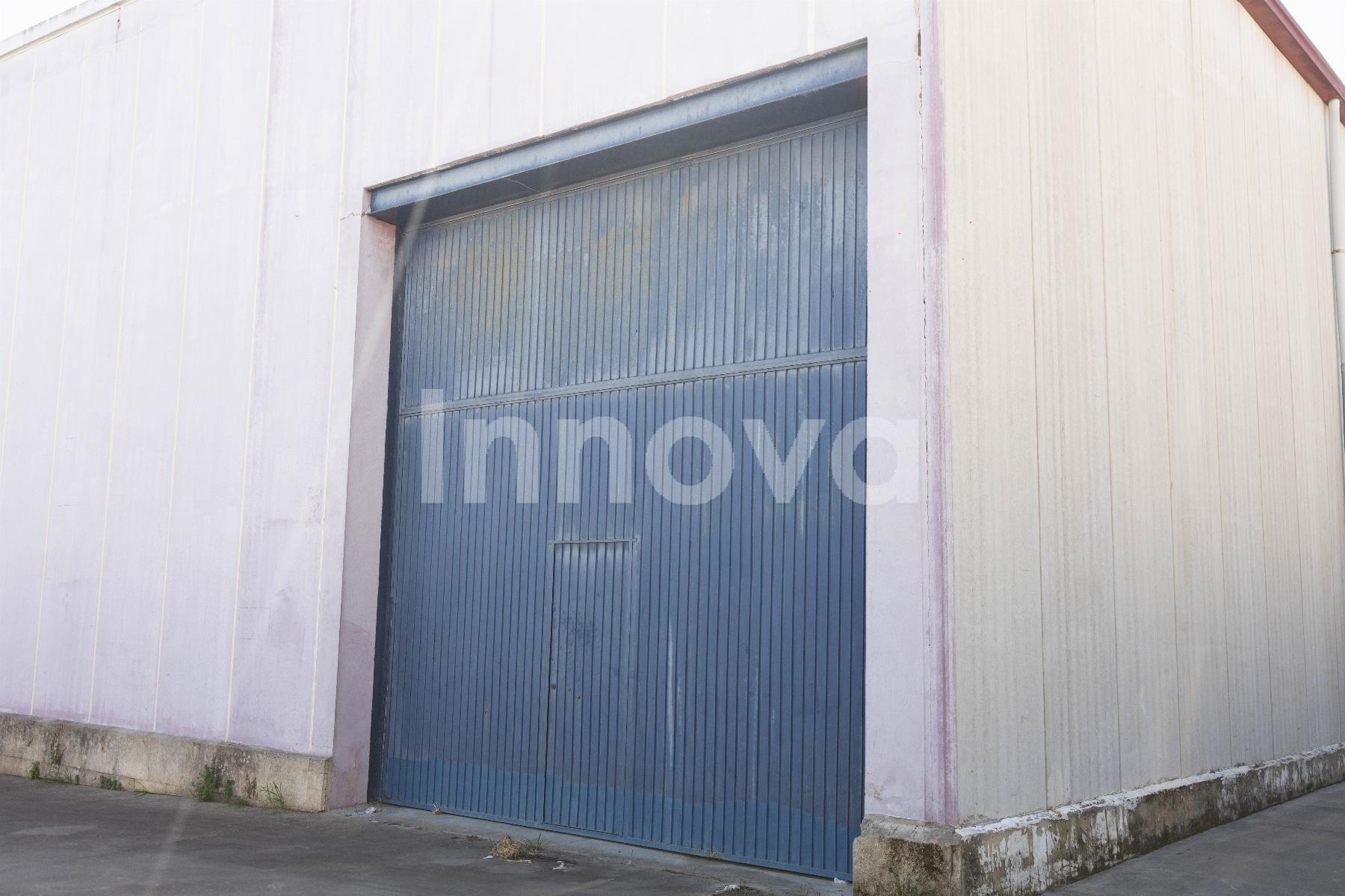For sale of industrial plant/warehouse in Jerez de la Frontera