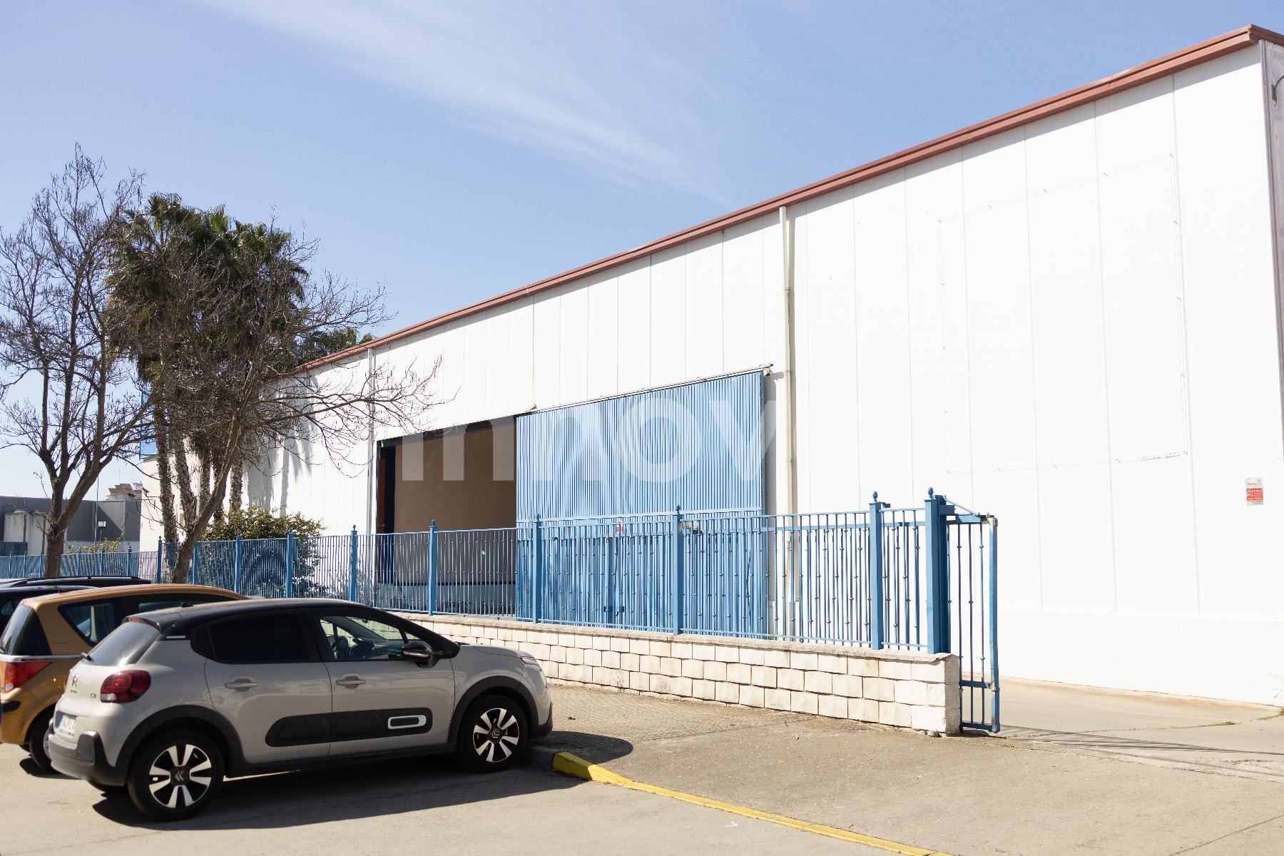 For sale of industrial plant/warehouse in Jerez de la Frontera