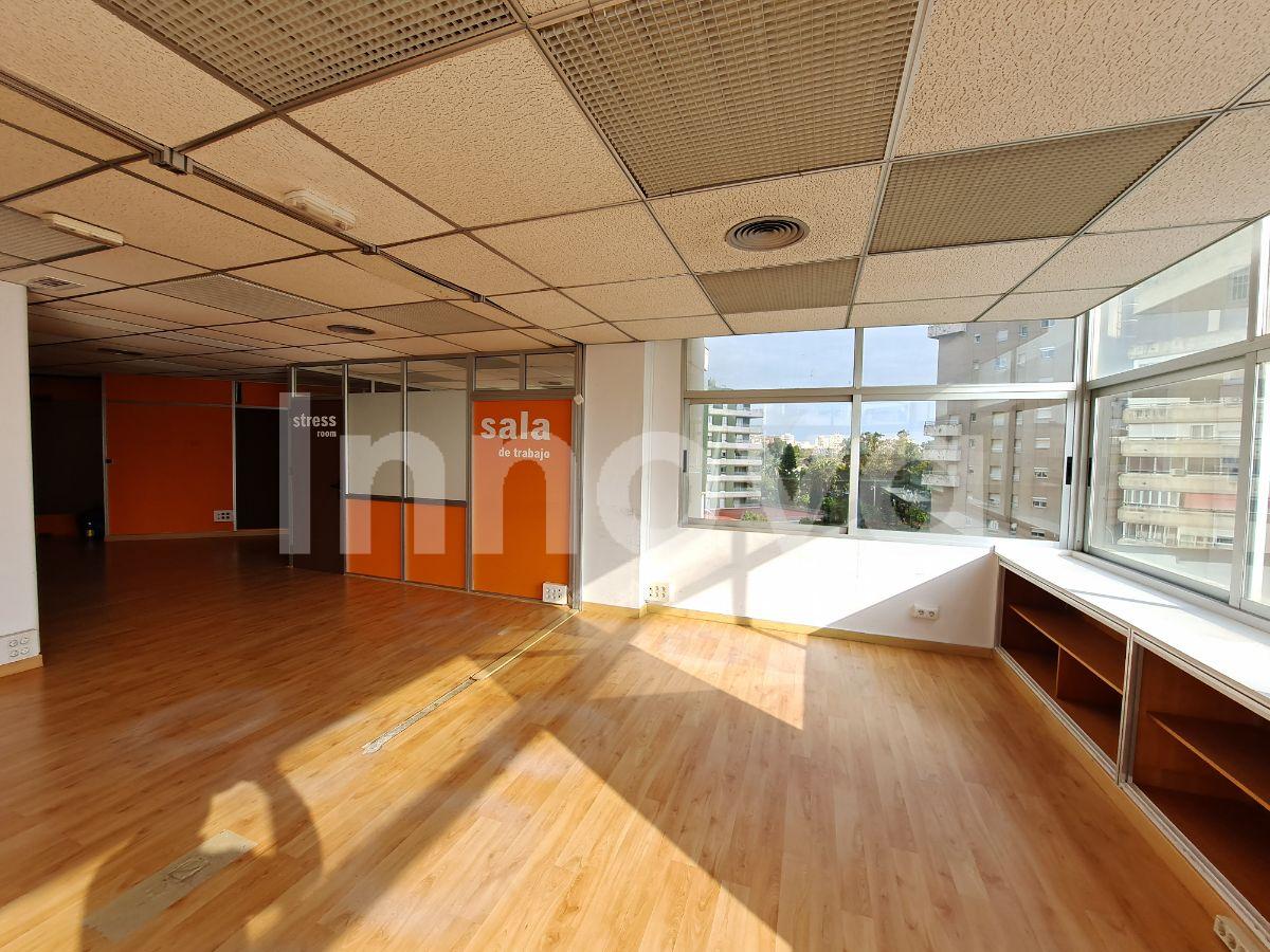 For sale of office in Jerez de la Frontera