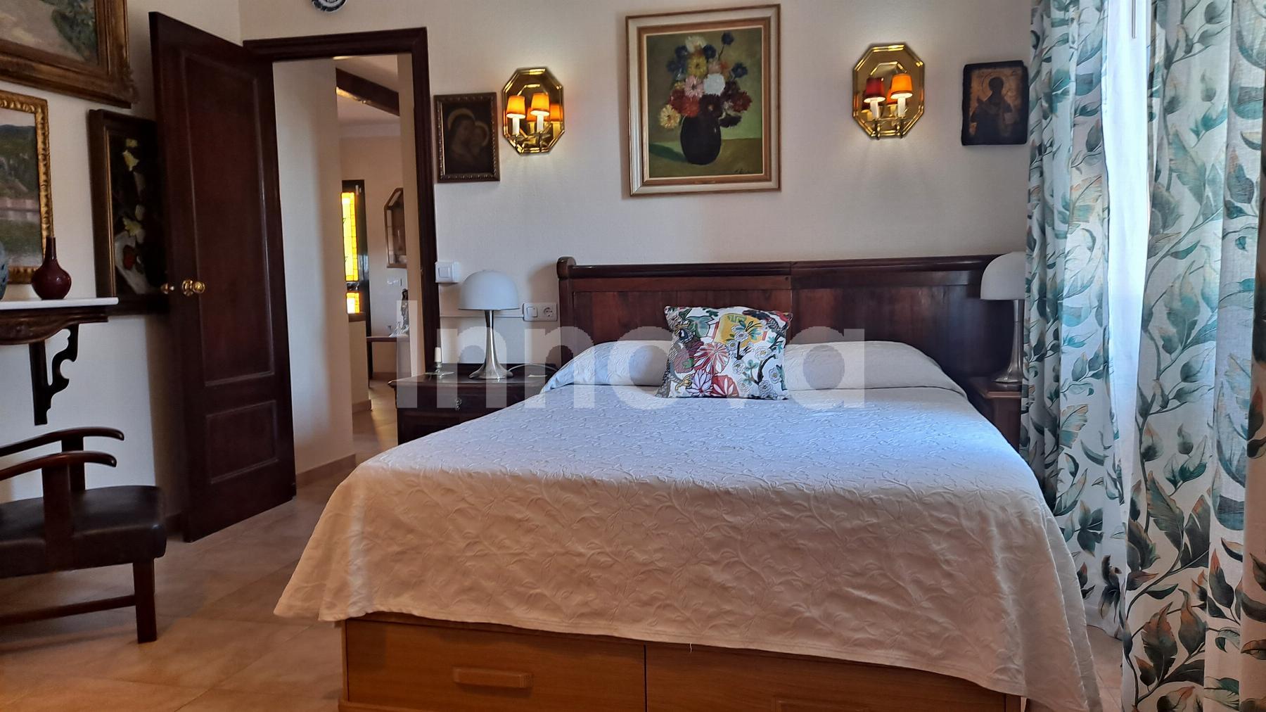 For sale of chalet in Benalmádena