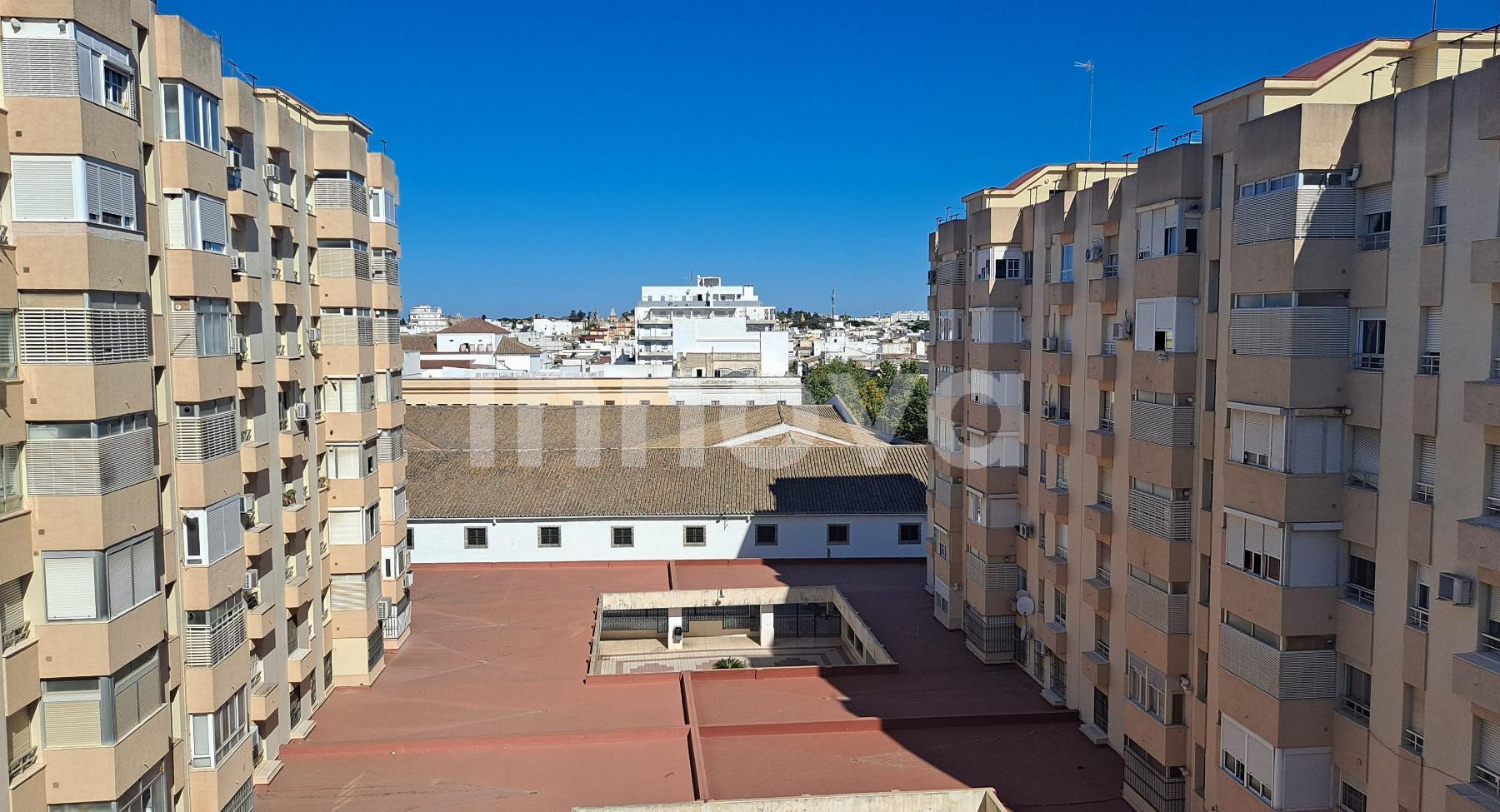 For sale of apartment in Jerez de la Frontera