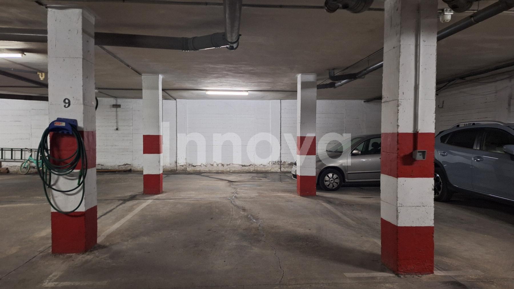 For sale of garage in Jerez de la Frontera