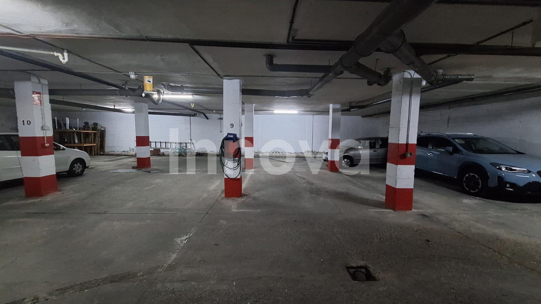 For sale of garage in Jerez de la Frontera