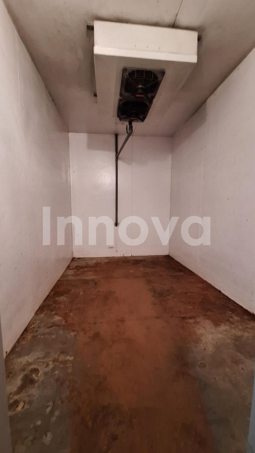 For sale of industrial plant/warehouse in Jerez de la Frontera
