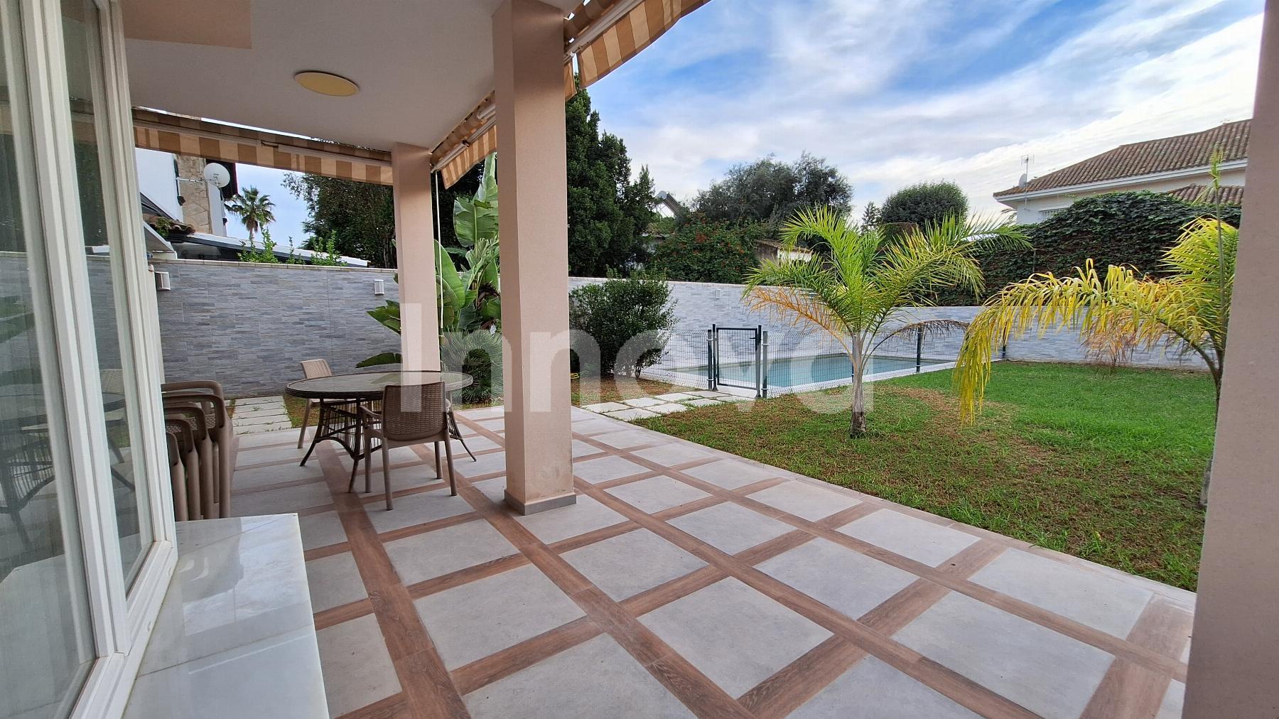 For sale of chalet in Jerez de la Frontera