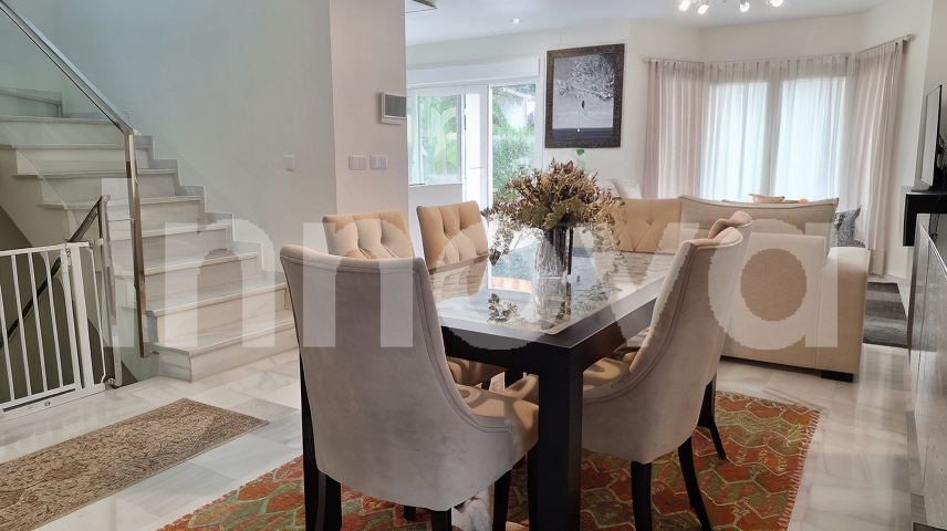 For sale of chalet in Jerez de la Frontera