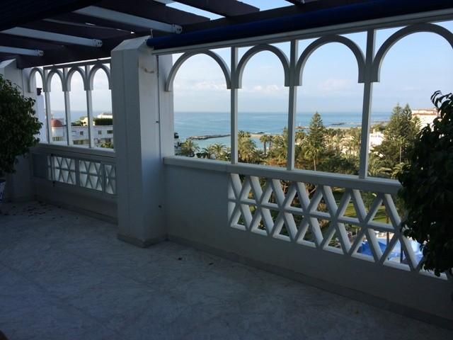 For rent of chalet in Málaga