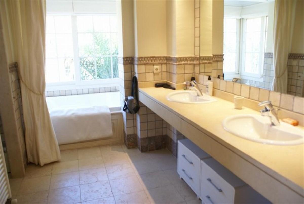 For sale of penthouse in Barcelona