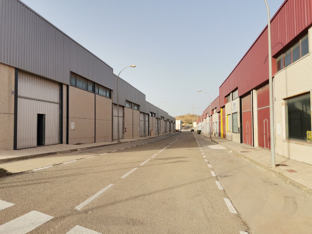 Venta de nave en Campillos