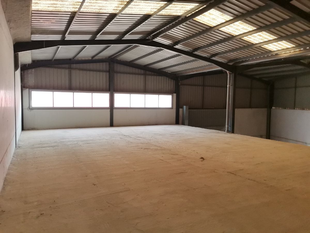 Venta de nave en Campillos