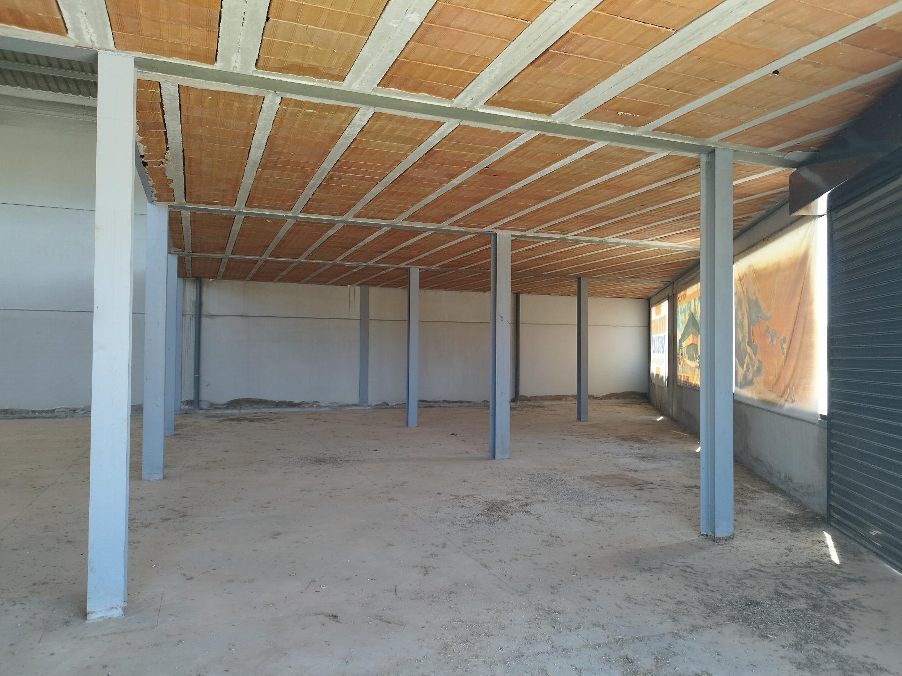 Venta de nave en Campillos