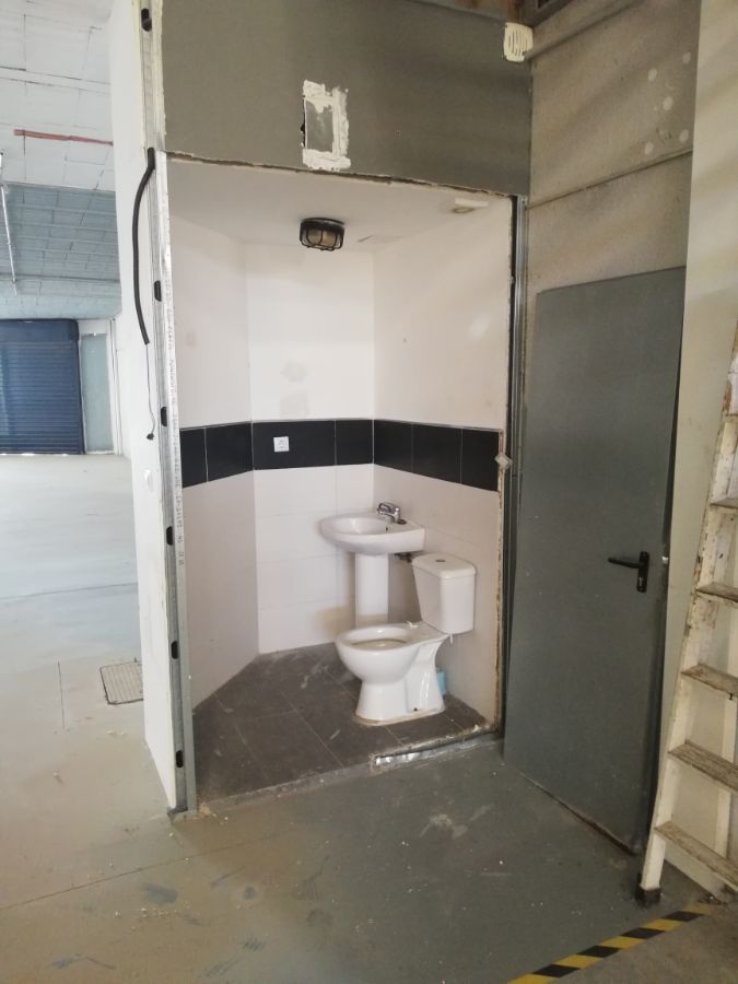 Venta de nave en Campillos