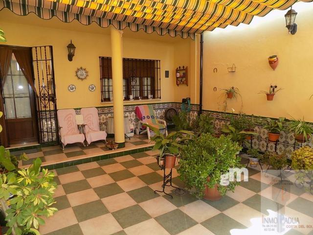 Venta de chalet en Campillos