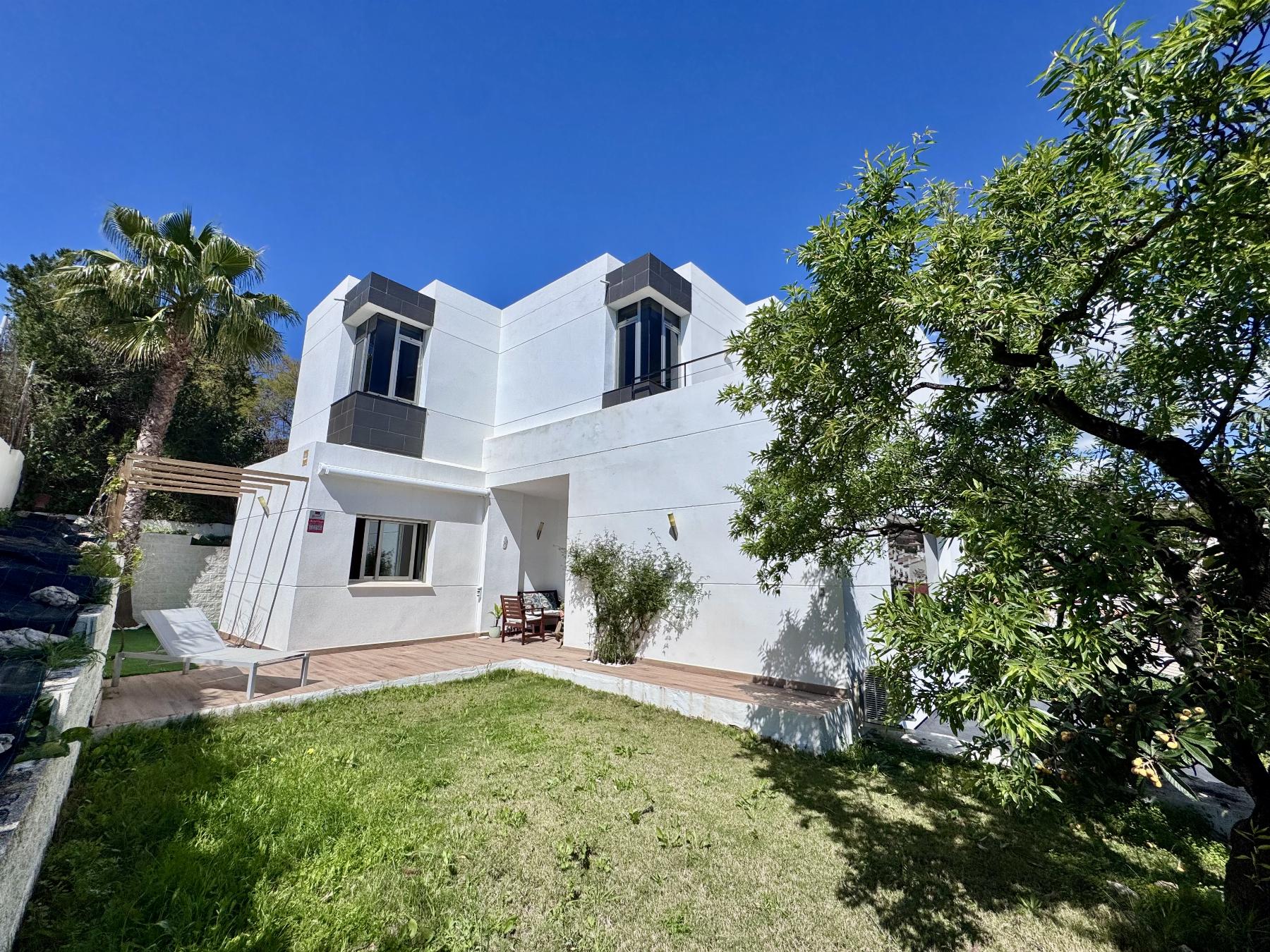 For sale of chalet in Málaga