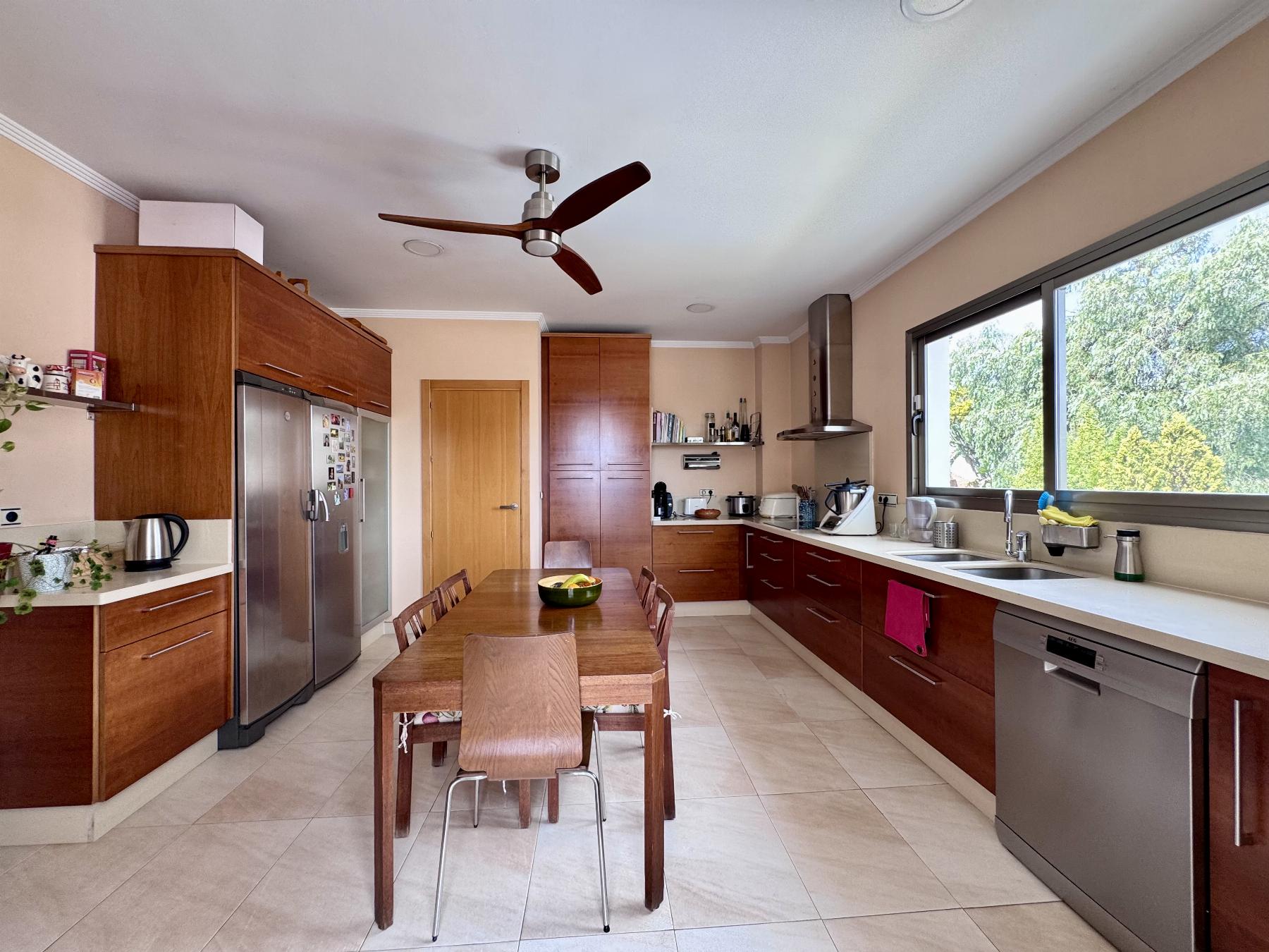 For sale of chalet in Málaga