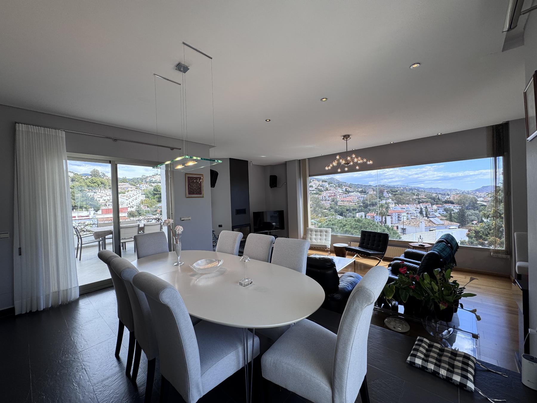 For sale of chalet in Málaga