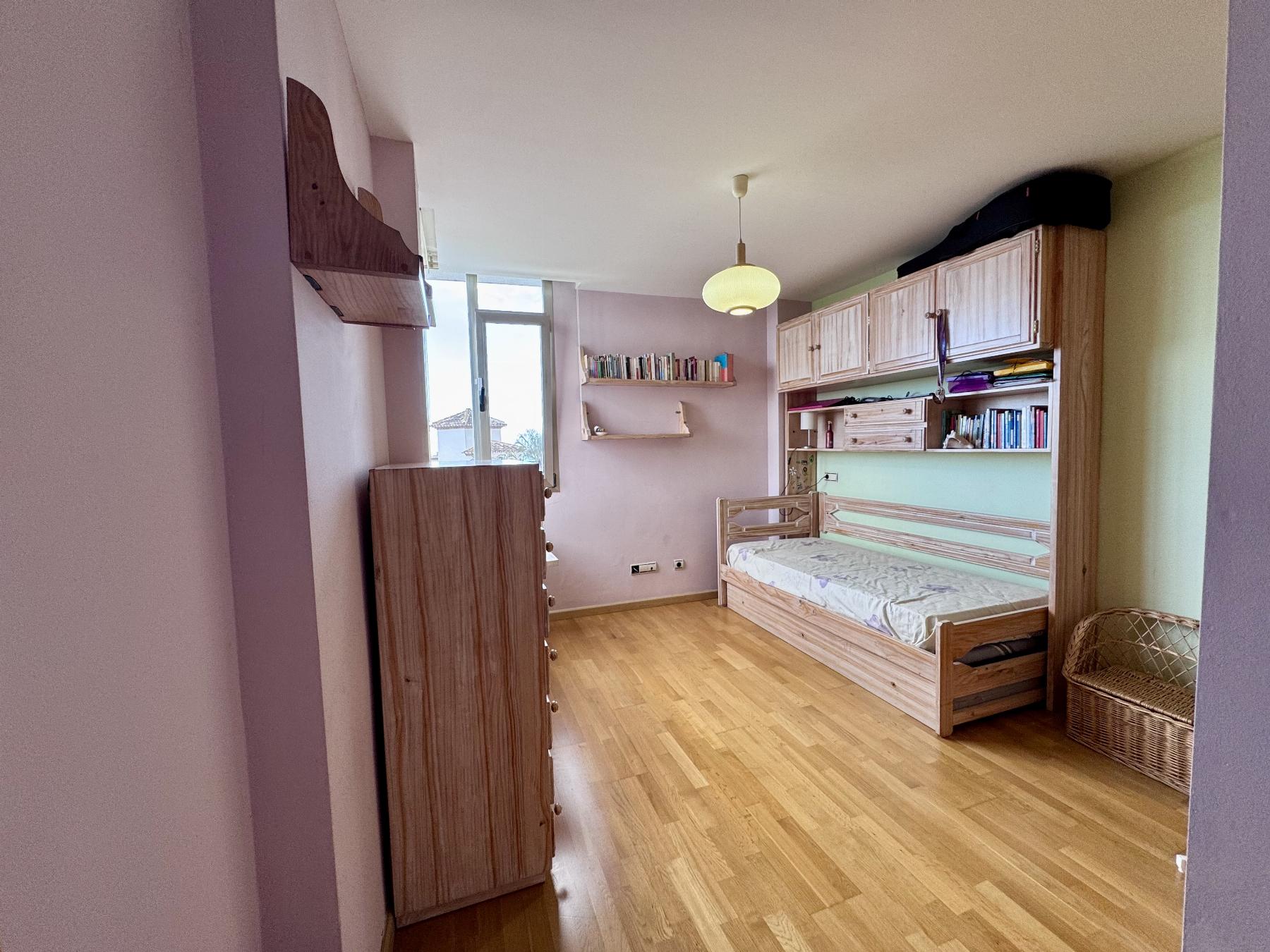 For sale of chalet in Málaga